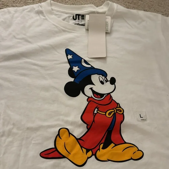 Brand new with tag Uniqlo brand Sorcerer Mickey women’s tshirt in white - Picture 2 of 4